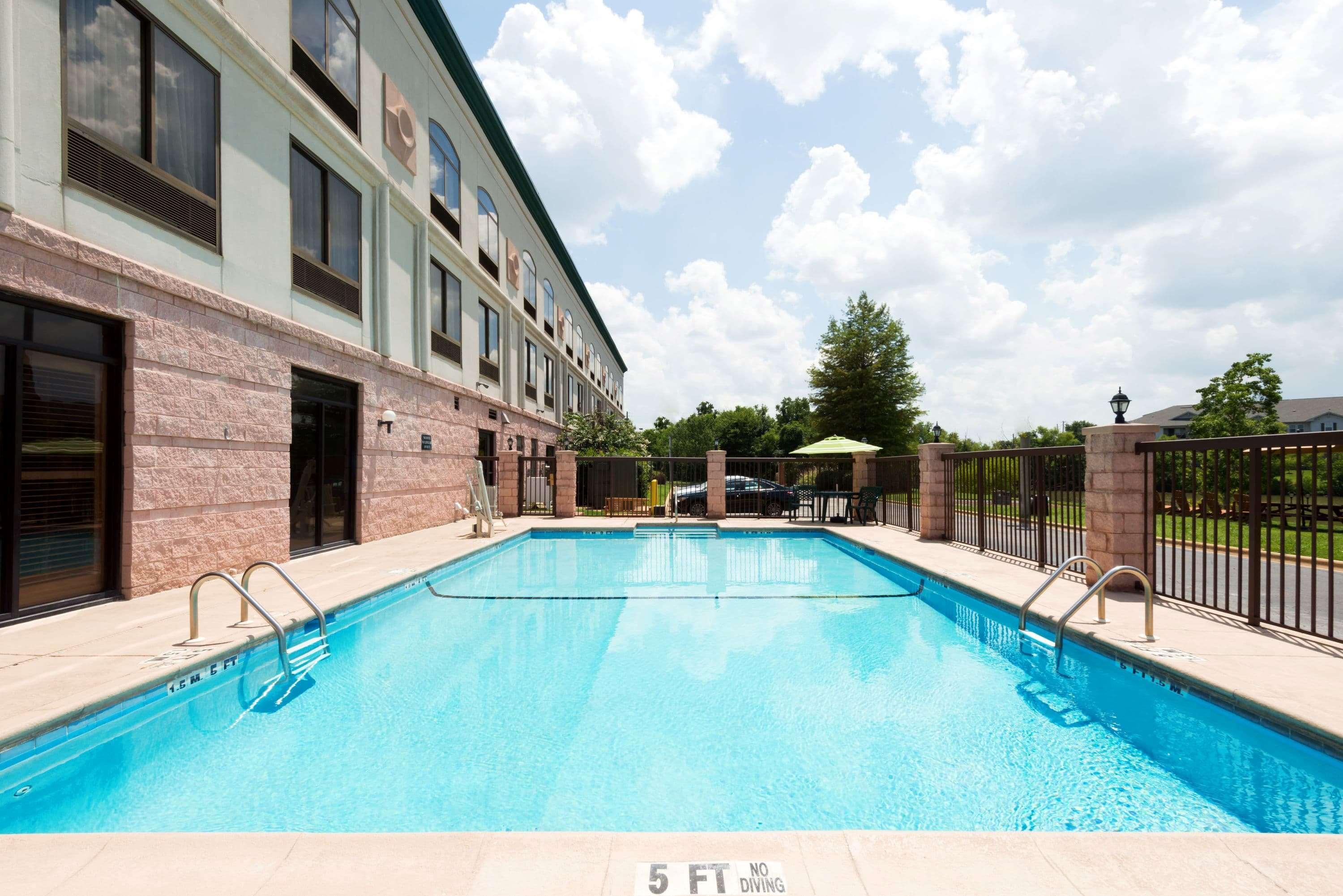 Wingate By Wyndham Montgomery Esterno foto